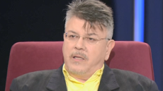 Δήμος Μυλωνάς: «Βλέπω Άγριες Μέλισσες και λέω, ας φτιάξω μια σαλάτα να φάω»