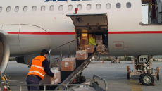 Κορωνοϊός: Στην Ελλάδα 1,7 εκατ. μάσκες από την Κίνα, δωρεά του Ιδρύματος Ωνάση - Αναμένουμε ακόμα 13 εκατομμύρια 