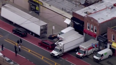 Κορωνοϊός - ΗΠΑ: Σάλος με γραφείο κηδειών που διατηρούσε δεκάδες πτώματα σε φορτηγά χωρίς ψύξη