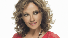 Γλυκερία: Δίνει δωρεάν συναυλία στο Θέατρο Βράχων