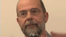 Τέλος στη συνεργασία της Καθημερινής με τον Στέφανο Κασιμάτη