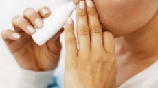 Κορωνοϊός - Κίνα: Ξεκινούν κλινικές δοκιμές για εισπνεόμενο εμβόλιο κατά της Covid