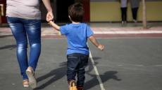 Υιοθετήθηκε το εθνικό σχέδιο δράσης για τα δικαιώματα του παιδιού - Οι επτά άξονες