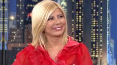 Ζήνα Κουτσελίνη: Αποκάλυψε την ερώτηση που την έκανε να φύγει από το γύρισμα του «The 2night Show»