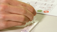 Φαρμακευτικός Σύλλογος Αθήνας για self test: Διαδικασία που μπορεί να αποβεί από άχρηστη ως επικίνδυνη