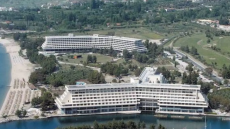 Πόρτο Καρράς: Το πόρισμα του συμβούλου για την πώληση στον Σαββίδη – Tο επόμενο βήμα του ομίλου Στέγγου