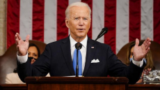 Απόστρατοι αξιωματικοί στις ΗΠΑ αμφισβητούν την πνευματική και σωματική υγεία του Μπάιντεν