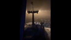 Ψαροκάικο περνάει μέσα από χιονοθύελλα - Δείτε το εντυπωσιακό βίντεο