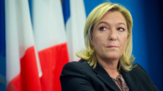 Γαλλία: Η Λεπέν δεσμεύεται να ξηλώσει τις ανεμογεννήτριες εάν εκλεγεί πρόεδρος 