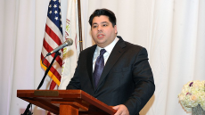 Στον Τσούνη «πέρασαν» οι επίσημοι λογαριασμοί στα social media του πρεσβευτή των ΗΠΑ στην Ελλάδα