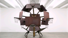 ΗΠΑ: Μία μπασκέτα-γλυπτό στο Μπρούκλιν της Νέας Υόρκης