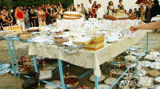 Φανουρόπιτα τραγανή από το «olive»: Το έθιμο με τα επτά υλικά - Πώς φτιάχνεται