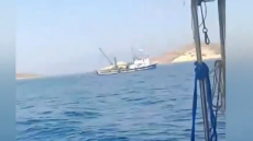 Βίντεο-ντοκουμέντο: Σε απόσταση αναπνοής από τη Λέσβο οι Τούρκοι ψαράδες - Εισβάλλουν στα ελληνικά χωρικά ύδατα