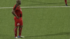 Viral: Ο 60χρονος αντιπρόεδρος του Σουρινάμ αγωνίστηκε σε διεθνή ποδοσφαιρικό αγώνα