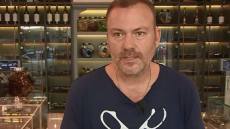  «Είμαι πολύ τυχερός, ευχαριστώ την πρώην σύζυγο και τον σύντροφό της που μεγαλώνουν έτσι τα παιδιά μου», λέει ο Τόνυ Δημητρίου