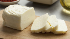 Η πανδημία άφησε απούλητο ένα «βουνό» χαλούμι στην Κύπρο