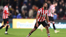 Μπρέντφορντ - Γουότφορντ 2-1: Aνατροπή στο φινάλε και στα... σχοινιά ο Ρανιέρι - Δείτε τα γκολ