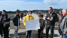 Εύηνος: Nέες κινητοποιήσεις ετοιμάζουν οι κάτοικοι των αποκλεισμένων χωριών από την κατάρρευση της γέφυρας