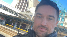 Ουκρανός τενίστας που πολεμά τους Ρώσους δηλώνει: «Θα πρέπει να νιώσουν ότι δεν είναι ευπρόσδεκτοι πουθενά» 