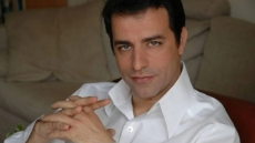 Στέλιος Καλαθάς: «Έβλεπα τις νταλίκες και τα φορτηγά να έρχονται κατά πάνω μου, είχε παγώσει ο χρόνος»