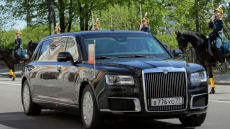 Βλαντιμίρ Πούτιν: Η λιμουζίνα-«φρούριο» του Ρώσου προέδρου αντέχει βόμβες και χημικά όπλα