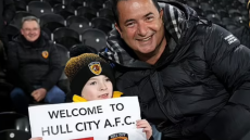  O Ατζούν προσφέρει διακοπές στην Τουρκία σε 500 φίλους της Χαλ 