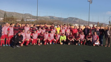 Έπαιξαν ποδόσφαιρο για τους πρόσφυγες της Ουκρανίας οι βετεράνοι του Ολυμπιακού - Δείτε βίντεο 