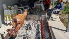 Πασχαλινό τραπέζι: Στα 45,35 ευρώ υπολογίζεται το μέσο τυπικό καλάθι, αύξηση κατά 9% σε σχέση με πέρυσι