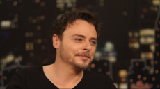 Νίκος Μίχας: Το Fame Story, η ξαφνική δημοσιότητα και η «στροφή» στην ιατρική