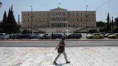 Καιρός: Ανεβαίνει κι άλλο η θερμοκρασία το Σαββατοκύριακο, ζέστη με καταιγίδες σε Κρήτη και ηπειρωτικά 