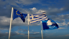 Γαλάζιες σημαίες 2022: Δεύτερη παγκοσμίως η Ελλάδα  - Top στη λίστα Χαλκιδική και Αττική