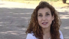 Μαρία Παπαλάμπρου: «Δεν γίνεται remake για τη σειρά "Κι οι παντρεμένοι έχουν ψυχή", μετά τον θάνατο του Καπώνη»