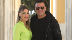 Κώστας Σόμμερ: Η εγκυμονούσα σύζυγός του, Βαλεντίνη Παπαδάκη, δείχνει τη φουσκωμένη κοιλιά της