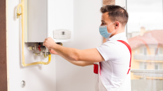 Ενεργειακή κρίση - Επιδόματα: Πόση θα είναι η επιδότηση για ηλιακούς θερμοσίφωνες - Δείτε βίντεο