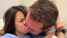 Άννα Μπεζάν: Ανέβασε βίντεο από τη στιγμή της γέννησης του παιδιού της