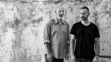 Σκέτη Κοροϊδία, στο Θέατρο 104