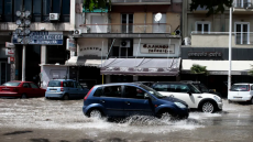 Καιρός - Κακοκαιρία «Gaia»: Βρέχει από νωρίς το πρωί στην Αττική - 83 κλήσεις δέχτηκε η Πυροσβεστική για προβλήματα σε όλη τη χώρα