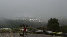 Καιρός αύριο: Βροχές, χιόνι στα ορεινά και πτώση της θερμοκρασίας - Η τάση για τα Χριστούγεννα