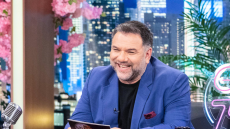 The 2night Show: Ο Γρηγόρης Αρναούτογλου υποδέχεται τη Μάρα Ζαχαρέα και τον Στέφανο Κορκολή
