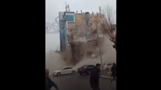 Σεισμός στην Τουρκία: Το συγκλονιστικό βίντεο του Ενές Καντέρ και οι προσευχές για το χτύπημα του Εγκέλαδου