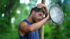 Κρις Σταμούλης - Survivor All Star: «Γκότσης και Μπόγδανος κινούν τα νήματα της κλίκας τους και της μπλε ομάδας»