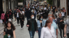 Πάσχα - Εορταστικό ωράριο: Πώς θα λειτουργήσουν έως και το Μ. Σάββατο τα εμπορικά καταστήματα