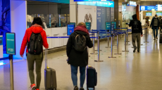 Έξοδος Πάσχα: Γεμάτες οι πτήσεις στα αεροδρόμια - 630 αφίξεις - αναχωρήσεις σήμερα στο «Ελευθέριος Βενιζέλος» 