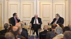 Τσαρλς Νταλάρα: Αν είχε χρεοκοπήσει η Ελλάδα θα κατέρρεε το σύνολο της ευρωζώνης