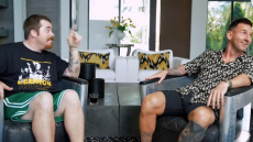 Πάει για 4ο παιδί ο Μέσι: «Θέλω να κάνω και κορίτσι με την Αντονέλα» - Το φιλί που δέχτηκε από τον δημοσιογράφο - Βίντεο 