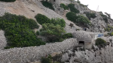 Κακιά Σκάλα: Η άγνωστη ιστορία των αθέατων πυροβολείων του Β’ Παγκοσμίου Πολέμου - Δείτε βίντεο