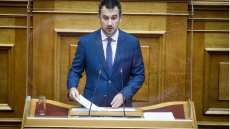 Χαρίτσης για την προεδρολογία: H Λούκα Κατσέλη είναι μια αξιοπρεπής επιλογή 