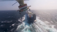 Ερυθρά Θάλασσα: Οι Χούτι απαγορεύουν τη διέλευση πλοίων που ανήκουν σε Ισραήλ, ΗΠΑ και Βρετανία