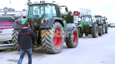 Αγρότες: Αποχώρησαν από το μπλόκο της Ανθήλης - Θα συνεχίσουν τις κινητοποιήσεις τους με άλλα μέσα