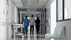 Στα νοσοκομεία κρύβεται η απειλή που θα οδηγήσει στην επόμενη πανδημία – Η αρνητική πρωτιά της Ελλάδας